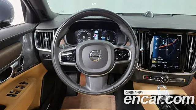 Volvo S90 2021 — ფოტო 18/20