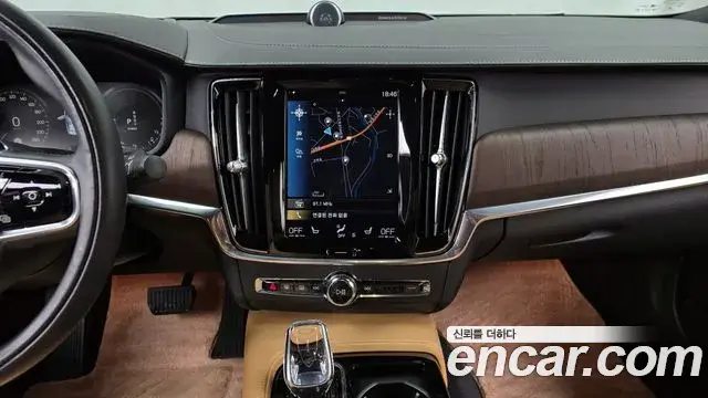 Volvo S90 2021 — ფოტო 17/20