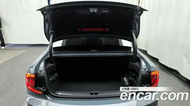 Volvo S90 2021 — ფოტო 1/20