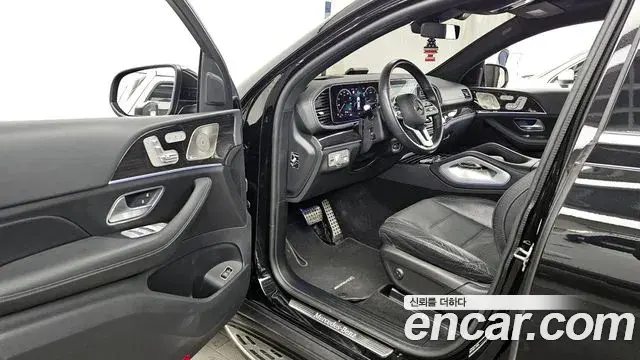 Mercedes-Benz GLE-Class 2023 — Фото 10/20