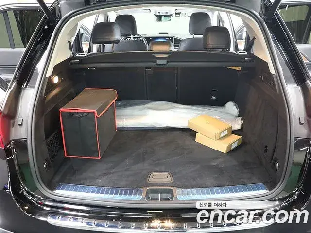 Mercedes-Benz GLE-Class 2021 — Şəkil 18/20