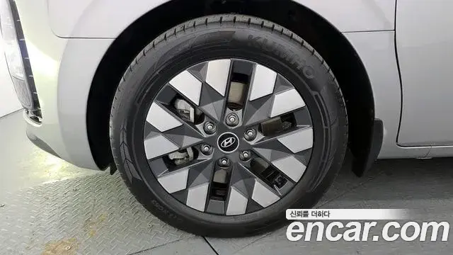 Hyundai Staria 2021 — Şəkil 2/20