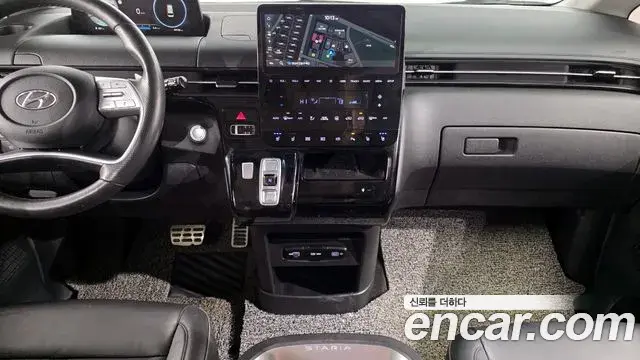 Hyundai Staria 2021 — Şəkil 13/20