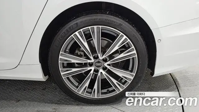 Audi A6 2023 — ფოტო 11/20