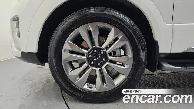Kia Mohave The Master 2023 — ფოტო 18/20