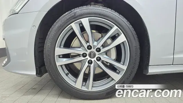 Audi A6 2023 — Photo 13/20