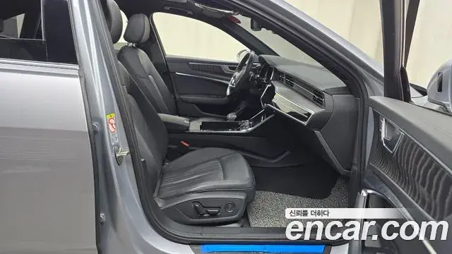 Audi A6 2023 — Photo 2/20