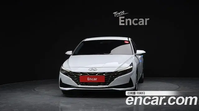 Hyundai The New Avante Hybrid 2022 — ფოტო 9/20