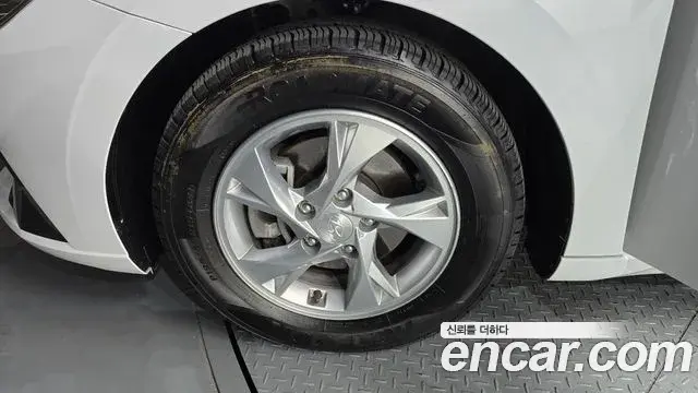 Hyundai The New Avante Hybrid 2022 — ფოტო 19/20