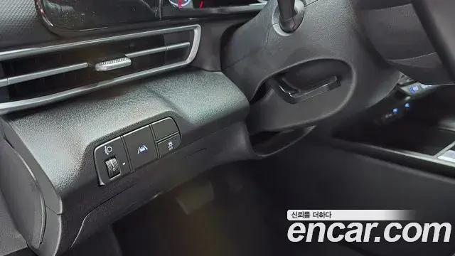 Hyundai The New Avante Hybrid 2022 — ფოტო 15/20