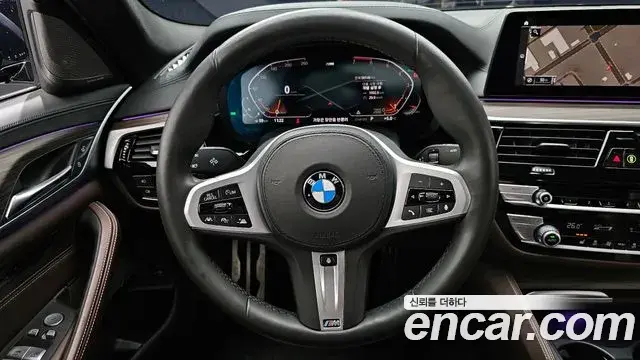 BMW 5 Series 2020 — Фото 13/20