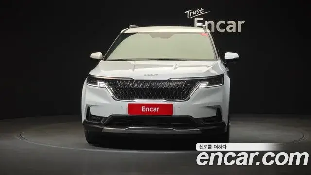 Kia Carnival 2023 — Фото 3/20