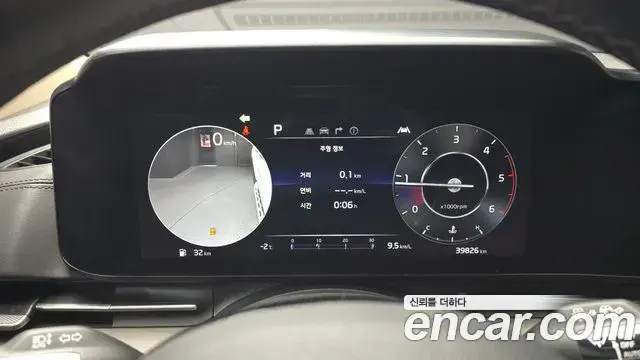 Kia Carnival 2023 — Фото 8/20