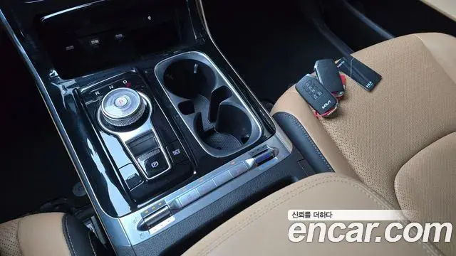 Kia Carnival 2023 — Фото 9/20