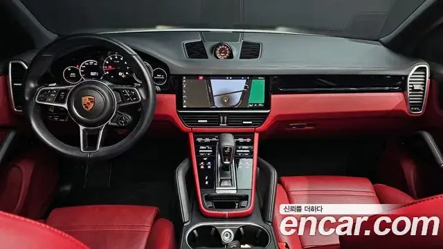 Porsche Cayenne 2019 — ფოტო 2/20