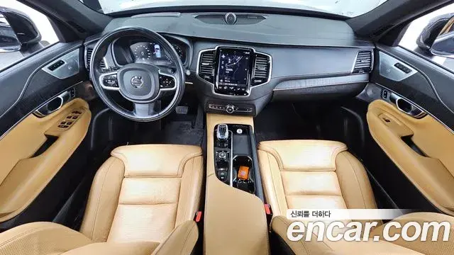 Volvo XC90 2022 — Фото 7/20