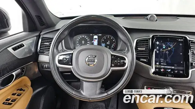 Volvo XC90 2022 — Фото 13/20