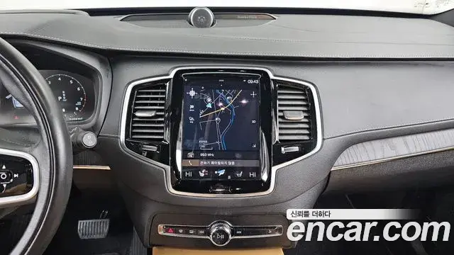 Volvo XC90 2022 — Фото 14/20