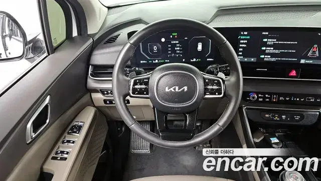 Kia Carnival 2024 — ფოტო 20/20