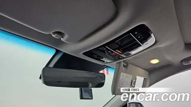 Hyundai Grandeur Hybrid 2023 — Photo 14/20
