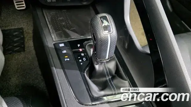 Hyundai The New Avante Hybrid 2022 — Şəkil 13/20