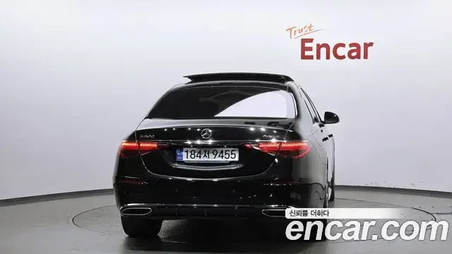 Mercedes-Benz S-Class 2021 — Photo 2/20