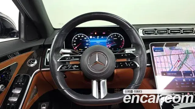 Mercedes-Benz S-Class 2021 — Photo 18/20