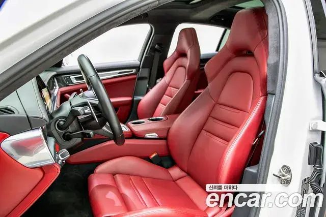 Porsche Panamera 2022 — Photo 4/20