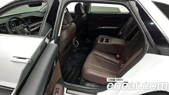 Hyundai Grandeur Hybrid 2024 — Photo 1/20