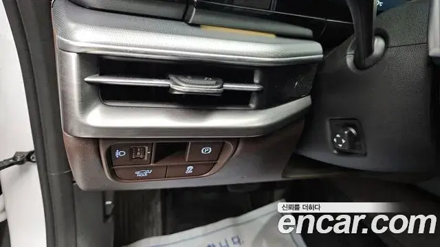 Hyundai Grandeur Hybrid 2024 — Photo 15/20
