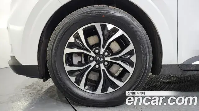 Kia Carnival 2021 — Photo 5/20