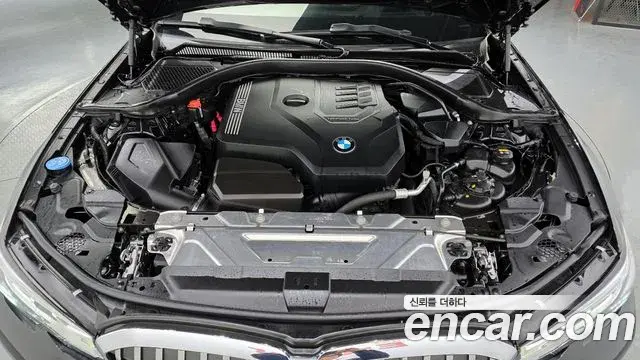BMW 3 Series 2020 — ფოტო 4/20
