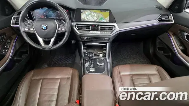 BMW 3 Series 2020 — ფოტო 18/20