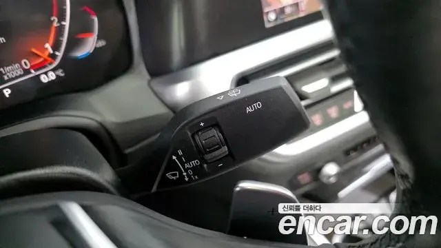 BMW 3 Series 2020 — ფოტო 1/20