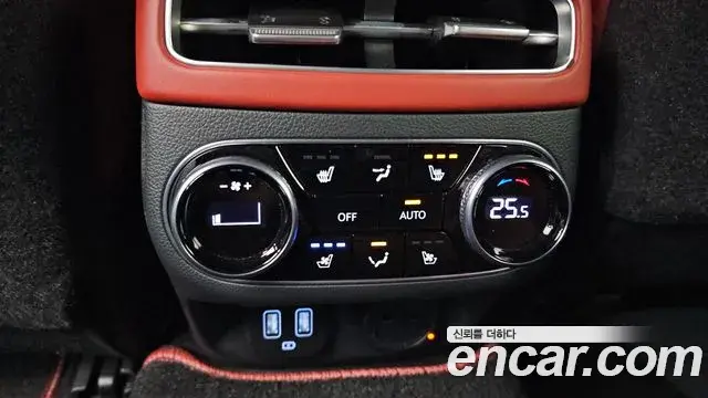 Genesis GV70 2023 — Şəkil 19/20