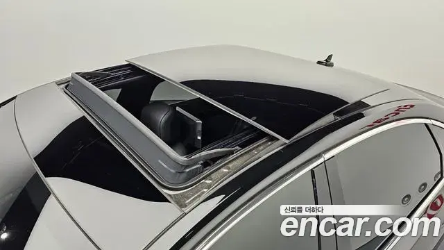Audi A8 2021 — ფოტო 2/20