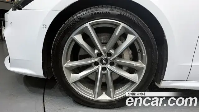 Audi A7 2020 — Şəkil 12/20