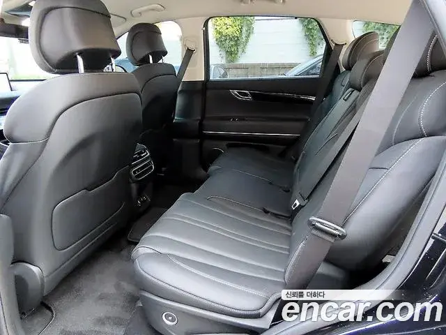 Genesis GV80 2021 — Photo 18/20