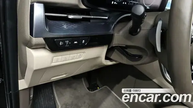 Kia Carnival 2022 — Photo 11/20