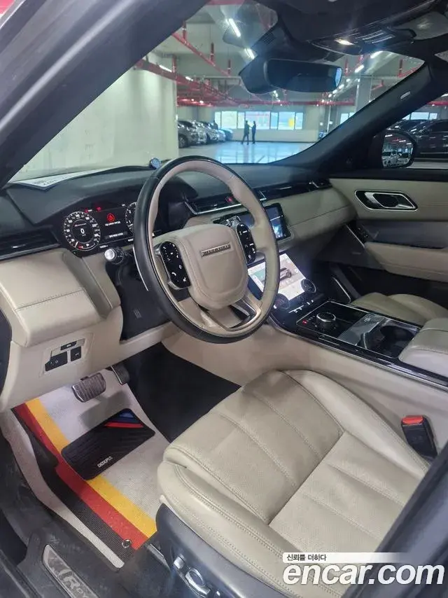 Land Rover Range Rover Velar 2018 — Photo 2/19