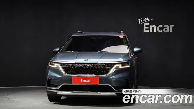 Kia Carnival 2020 — Photo 2/20