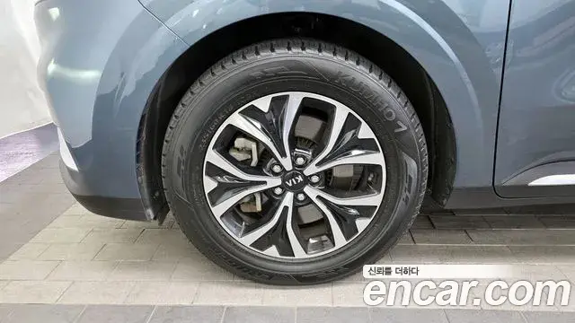 Kia Carnival 2020 — Photo 17/20