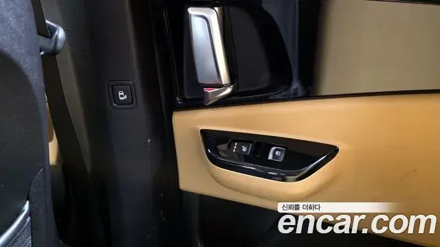 Kia Carnival 2020 — Photo 12/20