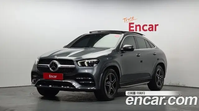 Mercedes-Benz GLE-Class 2021 — Photo 19/20