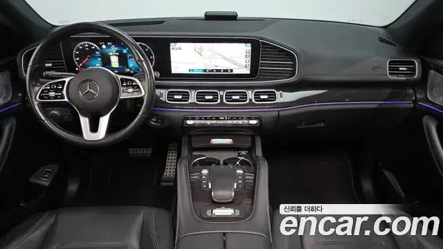 Mercedes-Benz GLE-Class 2021 — Photo 11/20