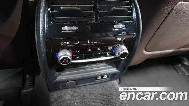 BMW 5 Series 2020 — ფოტო 7/20