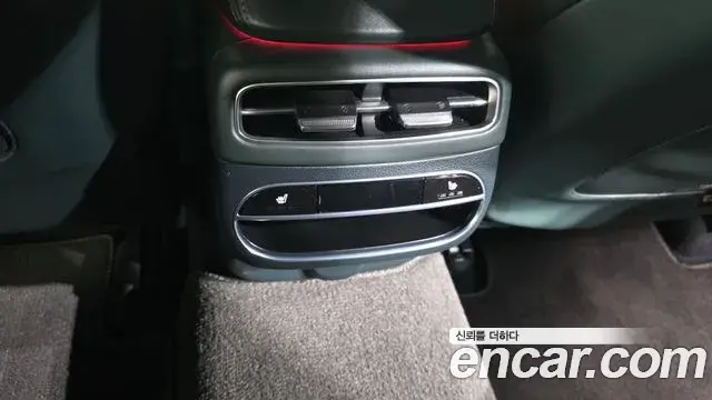 Genesis GV70 2021 — Şəkil 12/20
