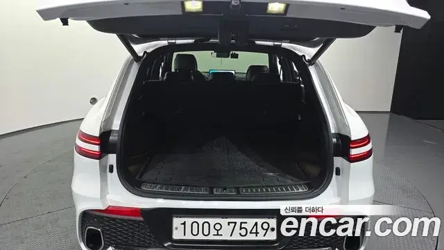 Genesis GV70 2021 — Şəkil 8/20