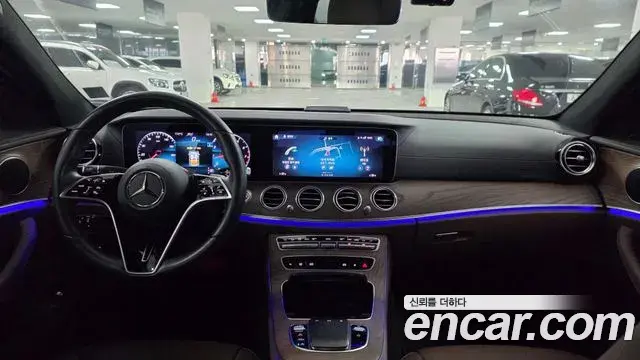 Mercedes-Benz E-Class 2023 — Şəkil 9/17