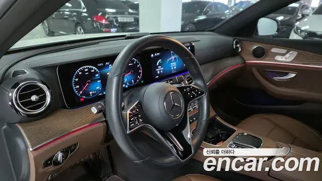 Mercedes-Benz E-Class 2023 — Şəkil 11/17